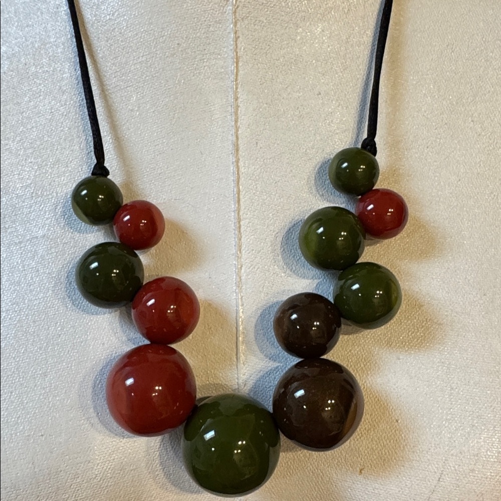 NWT Zsiska Elegant Multicolor Beaded Necklace